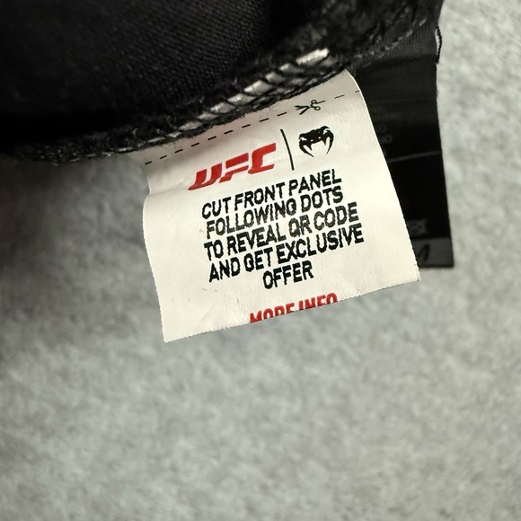 UFC Shirt Mens Extra Large Black Geometric Colorblock Performance UFC x Venum - Picture 4 of 8